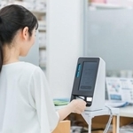 マイナ保険証、本当に便利になった？　※画像はイメージです（buritora/stock.adobe.com）