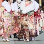 新成人の7割弱「結婚したら子供が欲しい」　過去10年間で最高水準に