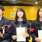 高卒後すぐに社会人となる若者の「大人」に対する意識は…　※画像はイメージです（Paylessimages/stock.adobe.com）