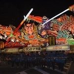 まるでねぶた祭みたいな掛け声？青森駅前でも目撃された感動の光景とは（青森県観光情報サイト）