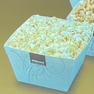 激レア味のポップコーンが売られていました／吉井優花子さん（@mokoopy）提供＝画像をトリミングしています