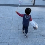 「なぜこの組み合わせ…？」　2歳児が考えた初めてのお弁当、中身は2品「発想が天才」「理にかなっている」