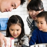 「女性は家事が得意？」大人の8割が否定...東京都とキッザニアが調査した「性別の思い込み」の実態とは