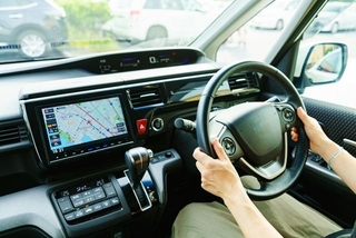運転席の様子　※この画像はイメージです（show999/stock.adobe.com）