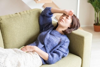 「なんとなく不調」を感じる大人は約8割。カギをにぎるのは「睡眠の質」※画像はイメージです（miya227/stock.adobe.com/）