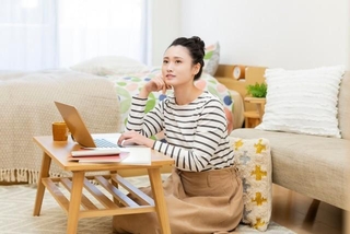 ワンルーム居住者の約3人に1人「気持ちのオン・オフを切り替えにくい」と回答　※画像はイメージです（japolia/stock.adobe.com）