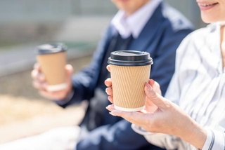 コンビニコーヒーを購入する理由は？　※画像はイメージです（buritora/stock.adobe.com）