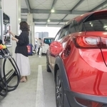 「ガソリン代」節約意識が最も高い都道府県は？　自動車保険料の節約意識は岩手県、車検・メンテナンス費では沖縄県が1位に