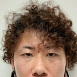 「6年で何があったの？」パーマ姿からワイルドに激変　現在は職場で「族長」と呼ばれ…「部族で階級が上がった？」と反響