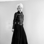 「以前は、若く見られたかったけど」→63歳モデルが目指す「若見えより、イケ見え」　白髪が武器に変わった“きっかけ”は……？