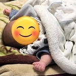 「床は寒いから…」ダイニングテーブルがベッドに　ひいじいじ・ひいばあばがひ孫を預かり7時間奮闘　ミルクは分刻みでメモ、オムツはエアコンで温め