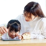 年長児保護者の8割「入学に不安」……事前に、ひらがななどを教えて準備　「無理にやって後悔したこと」とは？