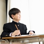 将来の夢を考える※画像はイメージです（One/buritora/stock.adobe.com/）