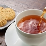 紅茶にミネラルウォーターはNG？※画像はイメージです（manbo-photo/stock.adobe.com）