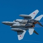 「めちゃくちゃ引き込まれた」空自戦闘機「F-15」プロモ映像　編隊組み高速飛行、空中給油シーンも　迫力の1分36秒　