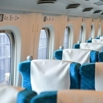 新幹線の車内　写真はイメージです（Basico/stock.adobe.com）