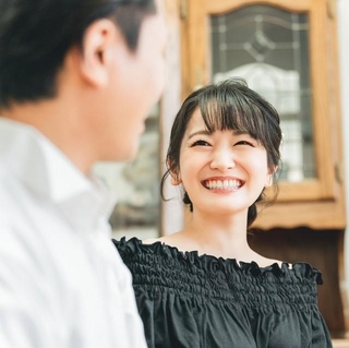 容姿が平均以下でも美女と交際できるチャンスはある！　※画像はイメージです（FineGraphics/photoAC）