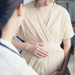 妊娠中に風疹に　※この画像はイメージです　（metamorworks/stock.adobe.com）