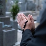 改葬・墓じまいをやめた理由は？　※画像はイメージです（AOPI/stock.adobe.com）