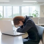 ストレスが溜まったときの行動ランキング　「一人になる」「買い物・散財」を抑えた1位は？