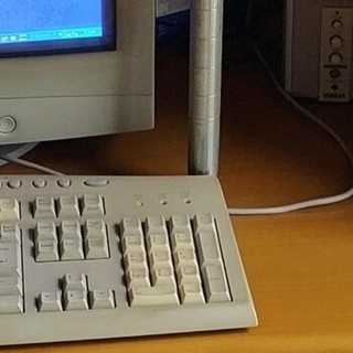 20年前に組んだ自作パソコン／yuta suitoさん提供＝画像をトリミングしています