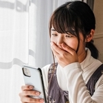 私が妊娠中でつらい中、夫の不倫発覚　※画像はイメージです（Akemi/stock.adobe.com）