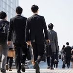 社会人1年目の6人に1人が初任給「30万円以上」　※画像はイメージです（paru/stock.adobe.com）