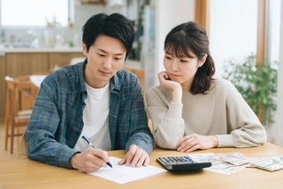 ローン返済しながら資産形成をしている割合は？　※AIによるイメージです（yapiko/stock.adobe.com）