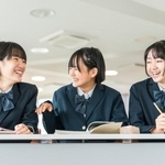 令和の10代・高校生に聞いた「生まれ変わったらどこの国に生まれたい」ランキング　3位はアメリカ、2位は韓国、1位は？