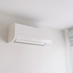 「電気代がもったいない」は命の危険！怖い高齢者の自覚なき熱中症　「エアコン補助制度」の確認と「訪問支援」活用を【社会福祉士が解説】