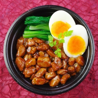 魯肉飯　※画像はイメージです（nobmin55/stock.adobe.com）