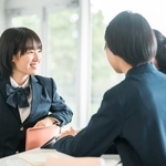 1日入れるとするならどの坂道グループに入りたい？　※画像はイメージです（buritora/stock.adobe.com）