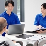 70代の父親の介護費用、月1万5000円→4万5000円に急増　仕送りする30代の息子が仰天　自己負担を軽減できる対策は？【社会福祉士が解説】