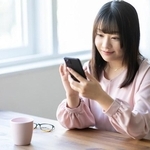 もしかして浮気？不倫？「配偶者のスマホを無断で確認」既婚者の約4人に1人　「証拠を突き止めるため」「どこで何してるか分からない」
