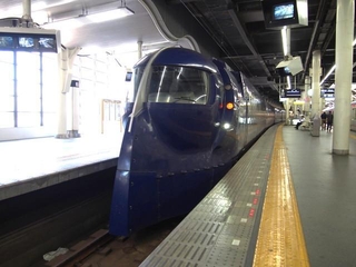 現行の空港特急「ラピート」