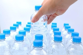 京都のタクシー会社、ドライバーの水分補給に理解求める　※写真はイメージ（ric/stock.adobe.com）