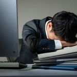 入社3カ月でタスク激増…　※画像はイメージです（Peak River/stock.adobe.com）