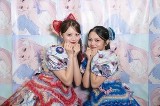 左からCANDY TUNEの立花琴未、桐原美月(撮影:つなかん)