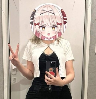 「ミュウツーみたい」と言われたという体型／べあもりゆるもさん提供＝画像をトリミングしています