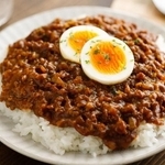 「キーマカレー」専用ルウ好調　第2次ブーム到来？　ハウス食品「懐の深いメニュー」…人気の理由聞いた