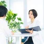 心療内科を受診しても悩みは残ったまま…仕事、家族、生活費の不安「誰に話せばいい？」相談相手を分ける手立ては【社会福祉士が解説】