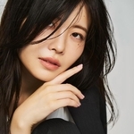 “となりの彼女”なで　初のグラビア写真集出版へ　大胆な美尻ショットを解禁