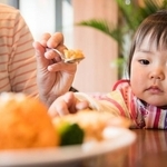 食品の消費税を8％から1％へ引き下げ→減税が外食・自炊に与える影響は？500人に聞いた