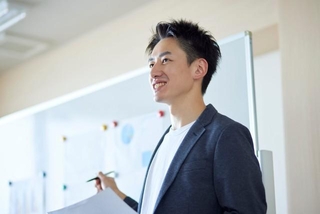 大学の授業内容はシラバスで伝えている　※画像はイメージです（west_photo/stock.adobe.com）