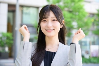 約6割が「転職後の年収が増加した」と回答　※画像はイメージです（Yamatatsu/stock.adobe.com）