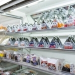 コンビニのおにぎり　※画像はイメージです（naka/stock.adobe.com）