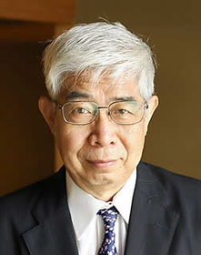 王位戦第３局の立会人を務める淡路仁茂九段（撮影・吉田敦史）
