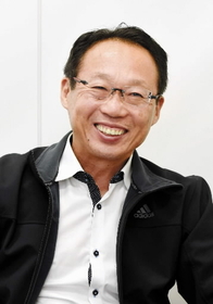「１１７ＫＯＢＥぼうさいマスタープロジェクト」に参画したサッカー日本代表元監督の岡田武史さん＝神戸市内