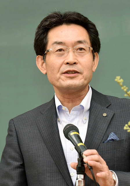 神戸新聞社代表取締役社長　高士　薫氏