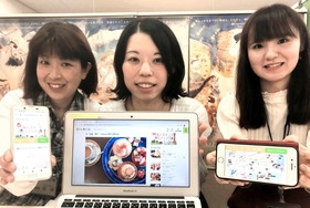 三宮・元町のスイーツ店３１店舗が掲載された神戸スイーツマップの電子版＝神戸市役所